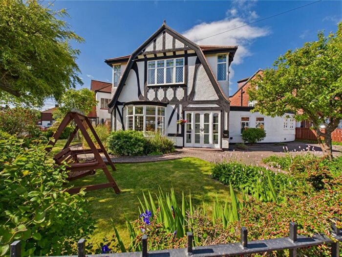 3 Bedroom Detached House For Sale In Hastings Avenue, Whitley Bay, NE26