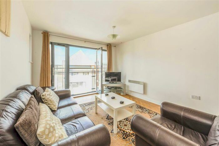 2 Bedroom Flat To Rent In St Catherines Court, Maritime Quarter, Swansea, SA1