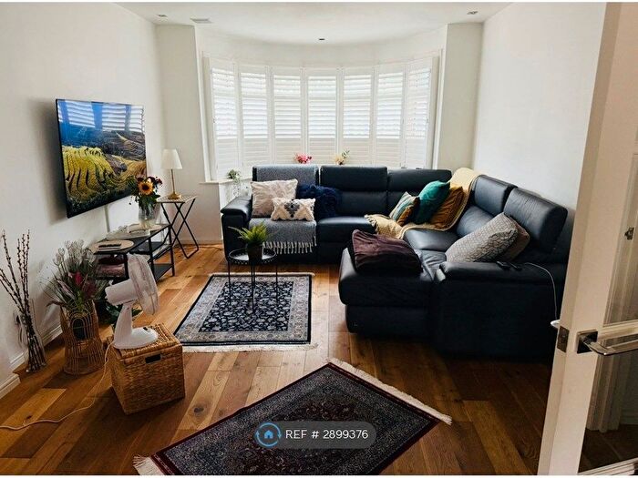 3 Bedroom Terraced House To Rent In Victoria Road, Ruislip, HA4