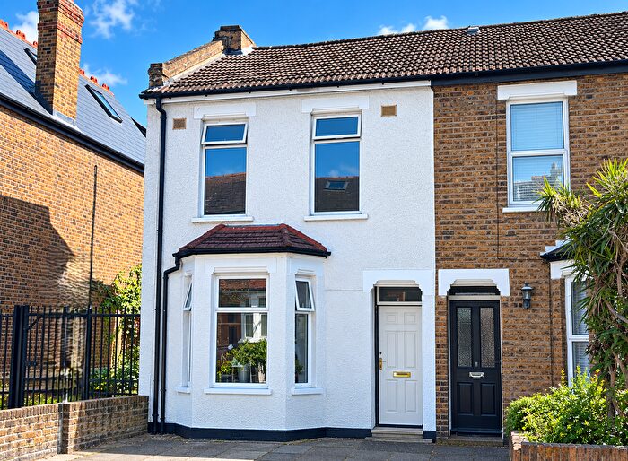 4 Bedroom Terraced House To Rent In Oaklands Road, London, W7