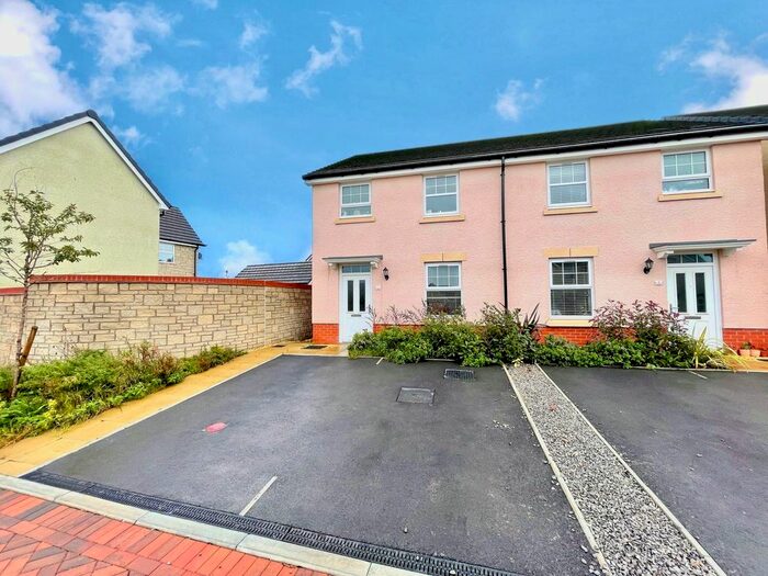 3 Bedroom Property To Rent In Cae Ffynnon, Cowbridge, CF71