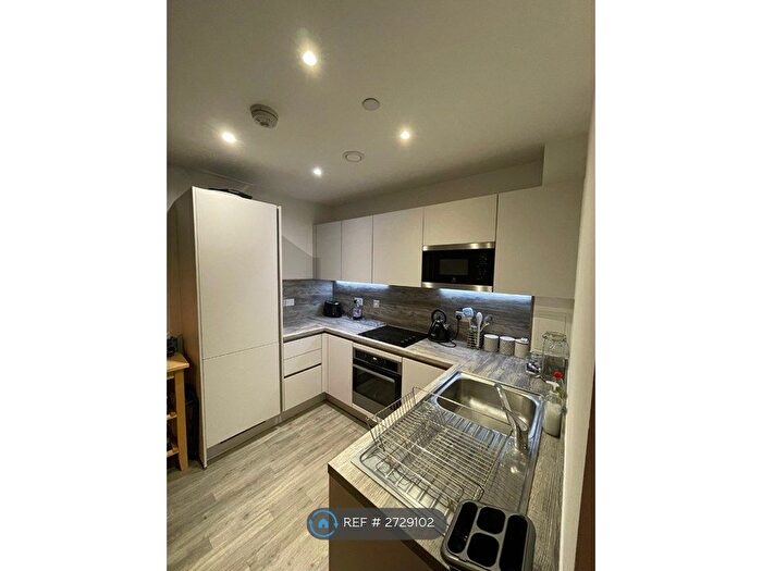 1 Bedroom Flat To Rent In Malmo Tower, London, SE8