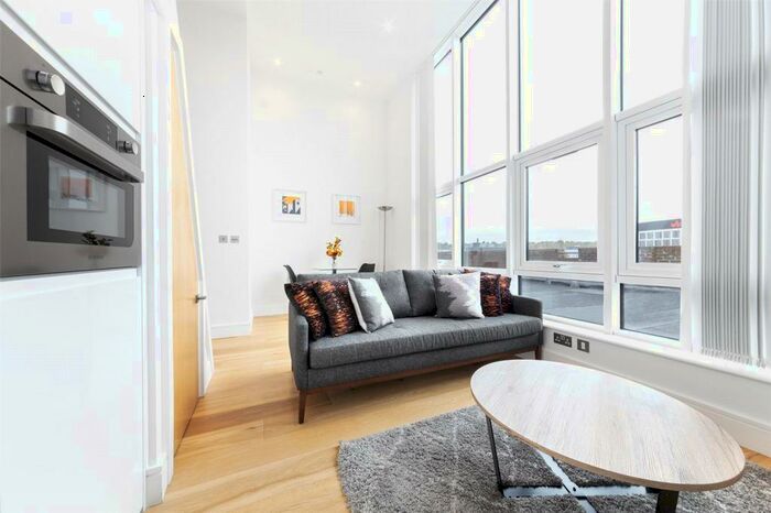 1 Bedroom Apartment To Rent In Flowers Way, Luton, LU1