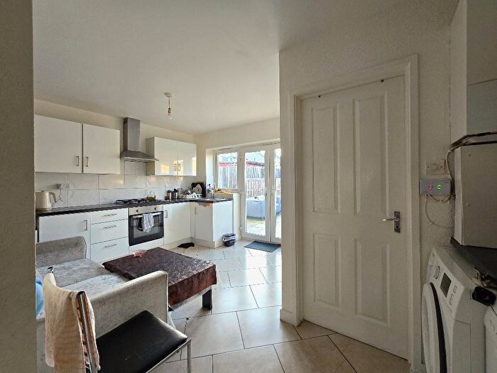 3 Bedroom Terraced House For Sale In Watersmeet Road, Wyken, CV2