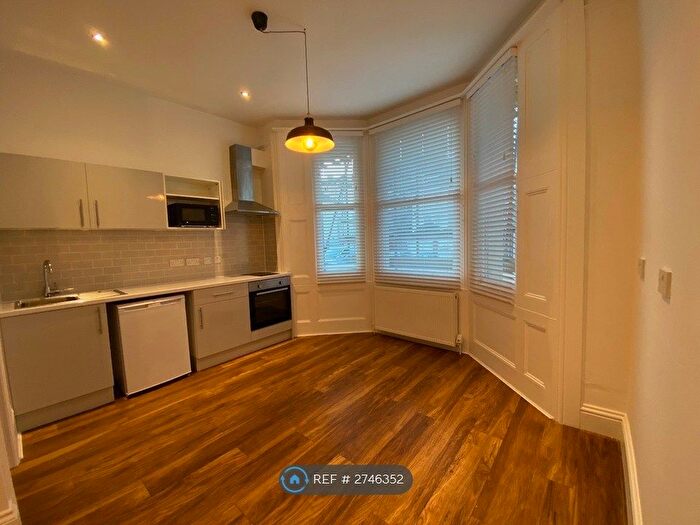 1 Bedroom Flat To Rent In Seafield Road, Hove, BN3