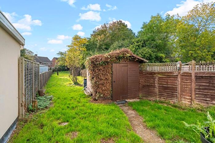 2 Bedroom Flat To Rent In Barnard Gardens, Hayes, UB4