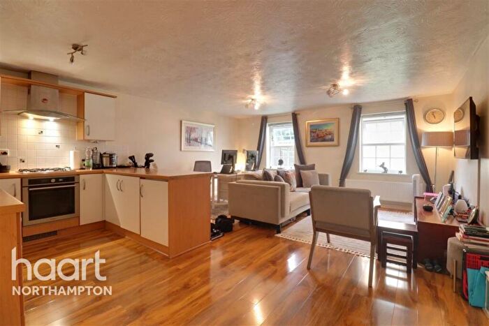1 Bedroom Flat To Rent In Northampton, NN4