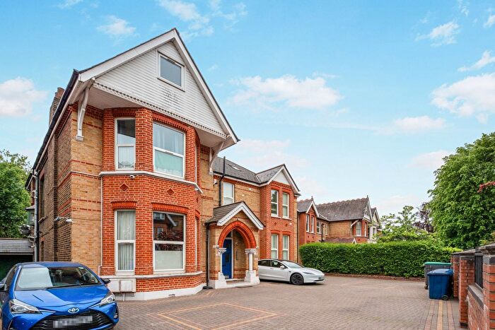 1 Bedroom Flat To Rent In Madeley Road, W5
