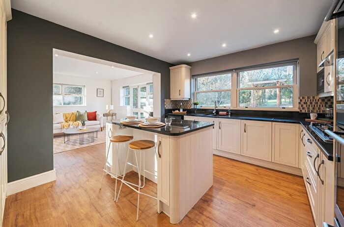 5 Bedroom Detached House For Sale In Lake Road, Curdridge, Southampton, Hampshire, SO32