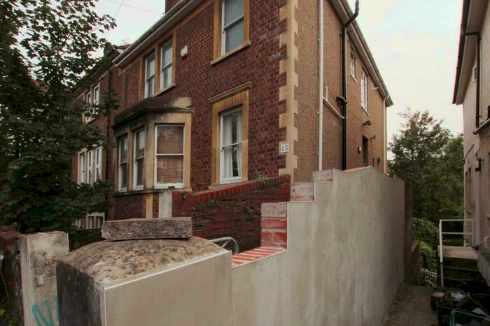 1 Bedroom Flat To Rent In Cromwell Road - St Andrews, BS6