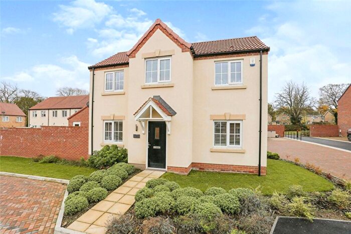 3 Bedroom Detached House For Sale In Nidderdale Way, Harrogate, HG3