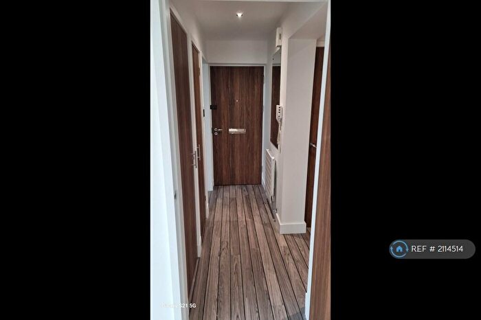 1 Bedroom Flat To Rent In Gardyne Place, Dundee, DD4