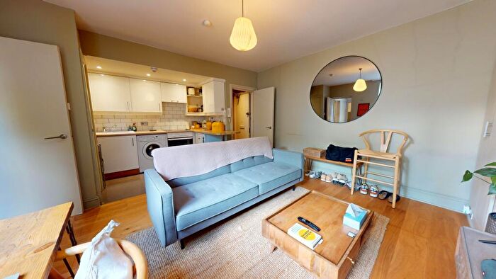 1 Bedroom Flat To Rent In Lansdowne Place, Brighton, BN3