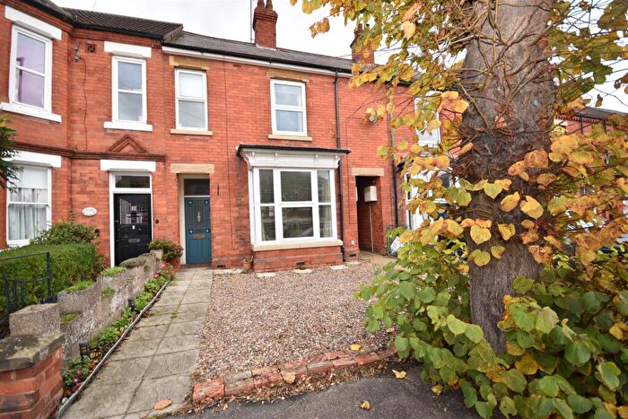 4 Bedroom Terraced House For Sale In Grantham Road, Sleaford, NG34