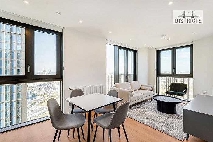 2 Bedroom Flat For Sale In Twelve Trees Park, London, E16