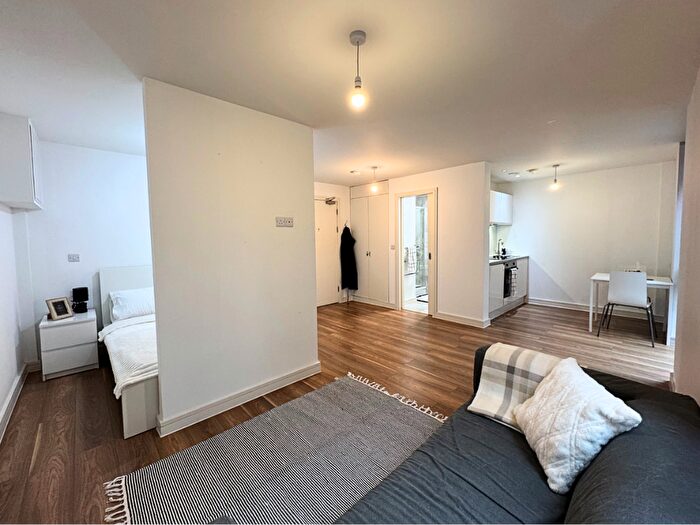 Studio To Rent In Nation Way, Liverpool, Merseyside, L1