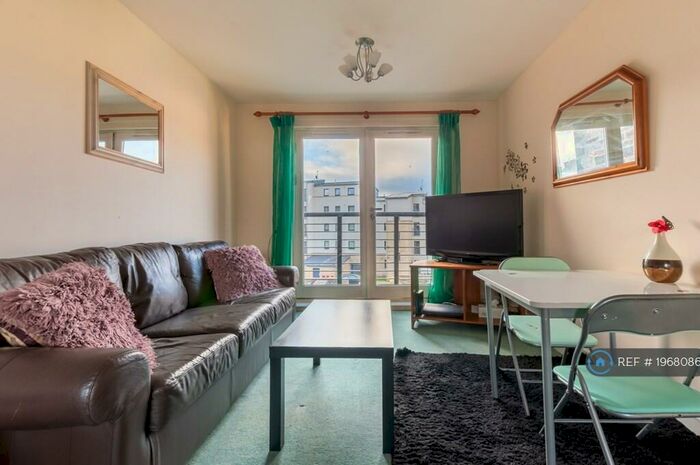 2 Bedroom Flat To Rent In Yardheads, Edinburgh, EH6