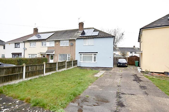 3 Bedroom End Terrace House For Sale In Thistledown Road, Nottingham, NG11