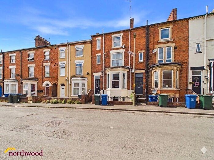 2 Bedroom Duplex For Sale In West Street, Banbury, OX16