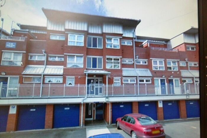 1 Bedroom Flat To Rent In Moss House Close, Birmingham, B15