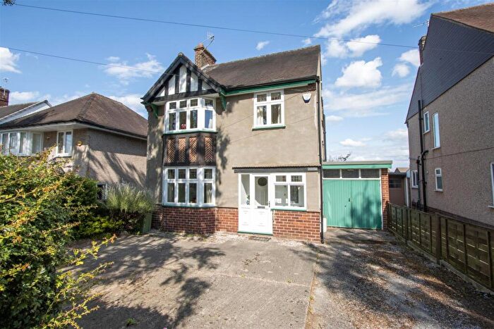 3 Bedroom Detached House For Sale In Littlemoor, Chesterfield, S41