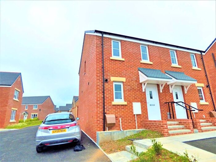 2 Bedroom Property To Rent In Heol Cae Pownd, Cefneithin, Llanelli, SA14