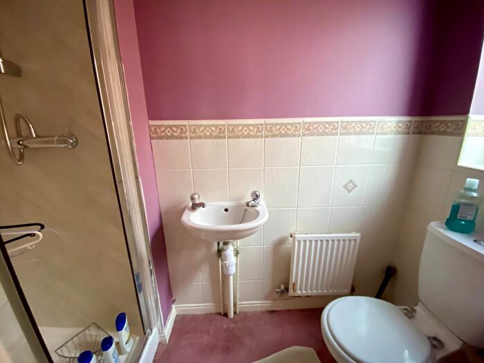 4 Bedroom Detached House For Sale In Beverley Way, Peterlee, Durham, SR8