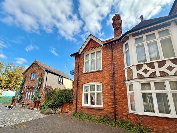 1 Bedroom Apartment For Sale In High Street, Winslow, Buckingham, MK18