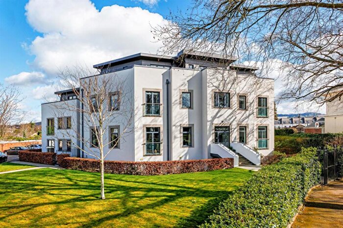2 Bedroom Apartment To Rent In Pittville Crescent, Cheltenham, GL52