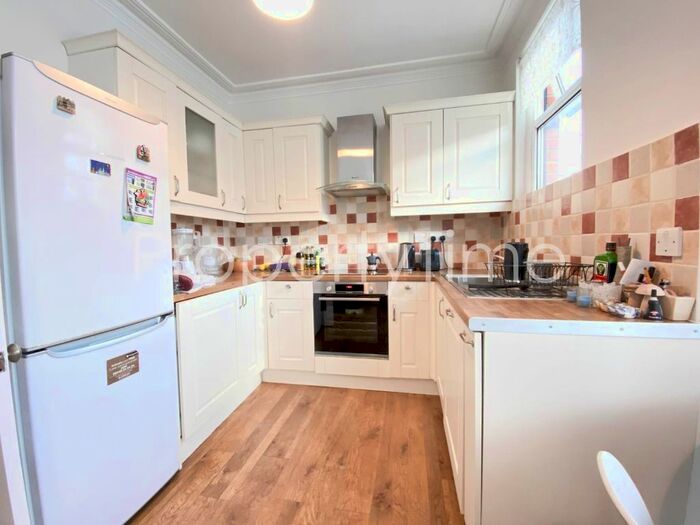 1 Bedroom Flat To Rent In Melrose Avenue, London, NW2