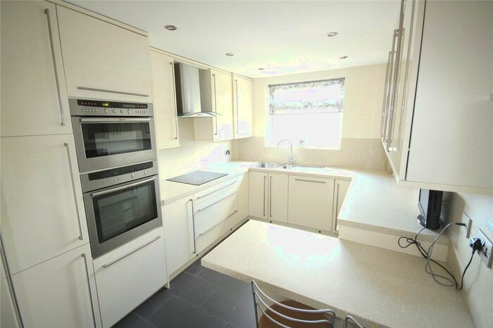 2 Bedroom Flat To Rent In Randall Court, Page Street, Mill Hill, London, NW7