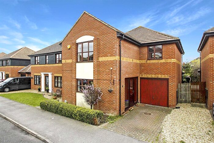 4 Bedroom Detached House To Rent In Winstanley Lane, Shenley Lodge, MK5