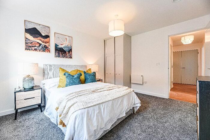 2 Bedroom Apartment To Rent In Deansgate Gardens, Central Street, Bolton, Greater Manchester, BL1