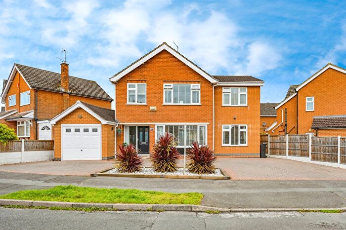 4 Bedroom Detached House For Sale In Field Rise, Littleover, Derby, DE23