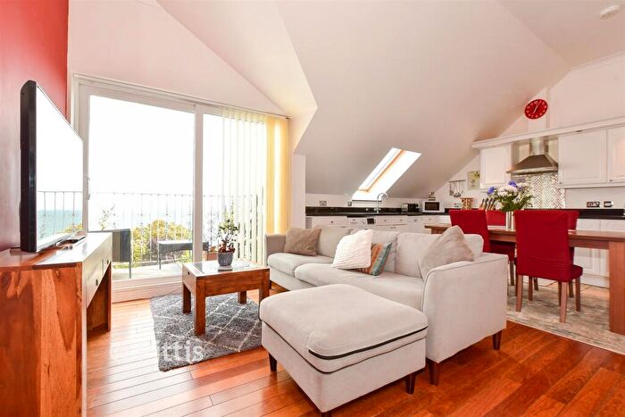 2 Bedroom Flat For Sale In Luccombe Road, Shanklin, Isle Of Wight, PO37