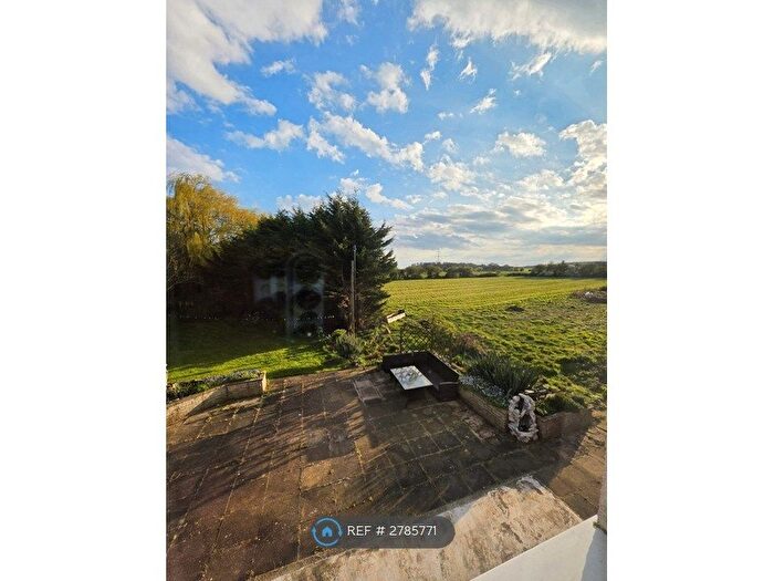 4 Bedroom Detached House To Rent In Kimbolton Road, St Neots, PE19