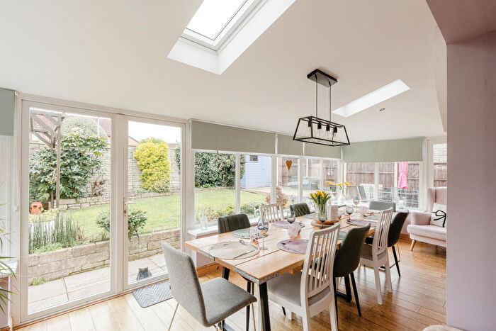 5 Bedroom Detached House For Sale In Cooks Close, Bradley Stoke, Bristol, BS32