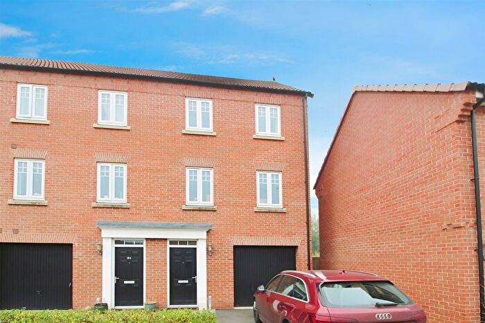 3 Bedroom End Of Terrace House For Sale In Blackthorn Road, Northallerton, DL7