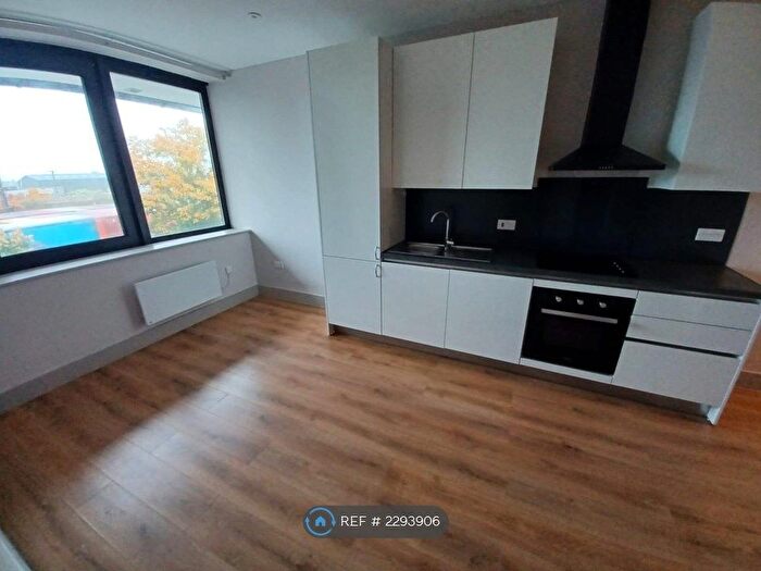 1 Bedroom Flat To Rent In Cube House, Stoke Mandeville, Aylesbury, HP22