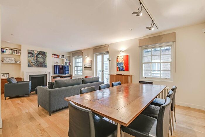 4 Bedroom Property To Rent In Ennismore Mews, Knightsbridge, London, SW7