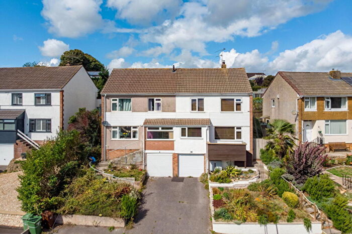 4 Bedroom Semi-Detached House For Sale In Clumber Drive, Frome, BA11
