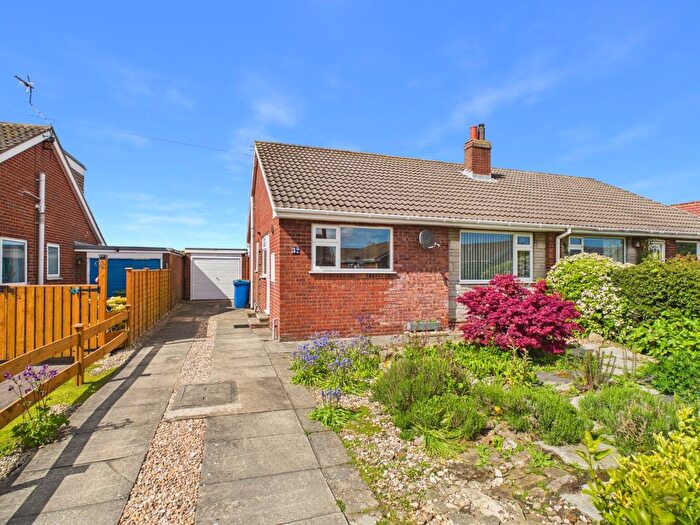 2 Bedroom Semi-detached Bungalow For Sale In Alton Park, Beeford, Driffield, YO25