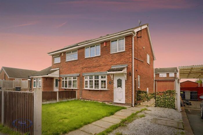3 Bedroom Semi Detached House For Sale In Lansdowne Road, Crewe, CW1