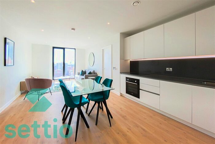 2 Bedroom Flat To Rent In The Gate, Aspin Lane, M4