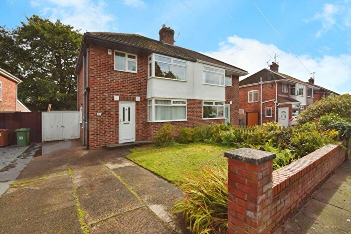 3 Bedroom Semi-Detached House To Rent In Firs Avenue, Bebington, CH63