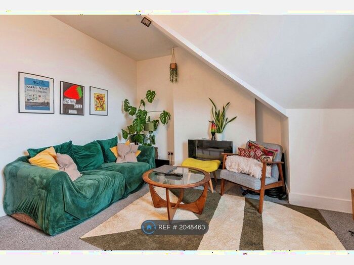 2 Bedroom Flat To Rent In Mountview Road, London, N4