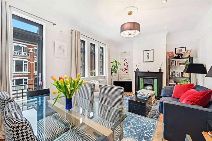 3 Bedroom Maisonette To Rent In New Kings Road, London, SW6