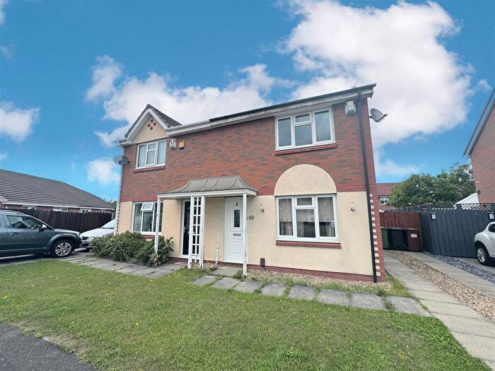 3 Bedroom Semi-Detached House To Rent In Stonethwaite Close, Bakers Mead, Hartlepool, TS24