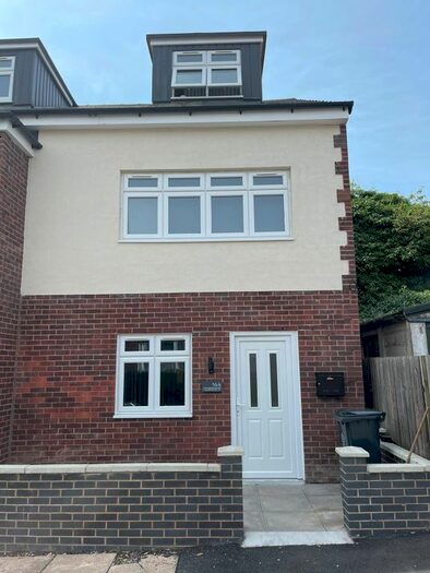 1 Bedroom Flat To Rent In Cambridge Street, Leicester, LE3