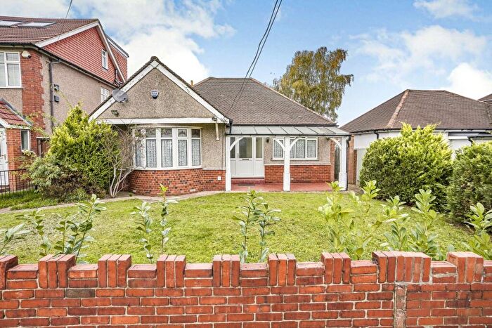3 Bedroom Bungalow To Rent In East Rochester Way Sidcup, DA15
